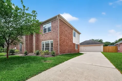 1915 Sandy Schoals League City TX 77573