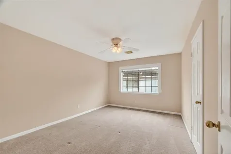 1915 Sandy Schoals League City TX 77573