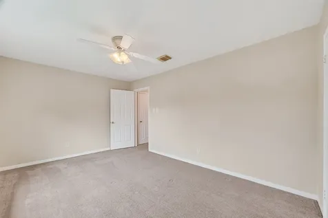 1915 Sandy Schoals League City TX 77573