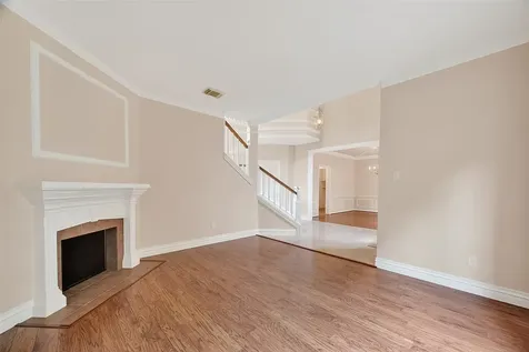 1915 Sandy Schoals League City TX 77573