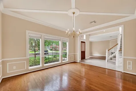 1915 Sandy Schoals League City TX 77573