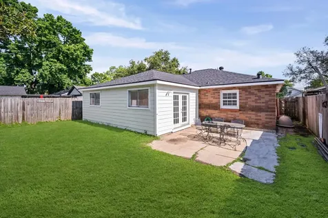605 Kelley Street Houston TX 77009