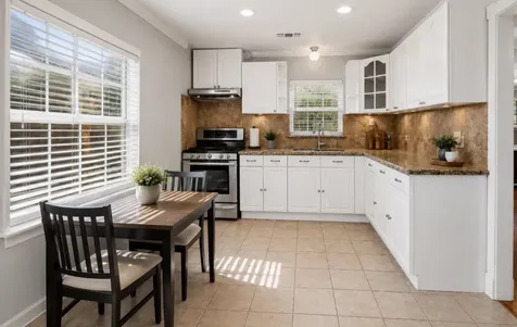 605 Kelley Street Houston TX 77009