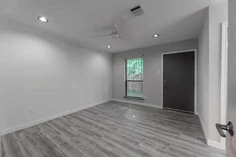 3253 Francis Street Houston TX 77004