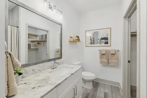 2020 Grandway Drive 3208 Katy TX 77449