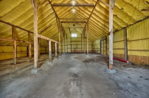810 Highway 237 Burton TX 77835