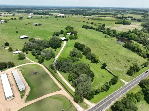 810 Highway 237 Burton TX 77835