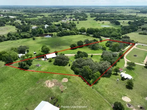 810 Highway 237 Burton TX 77835