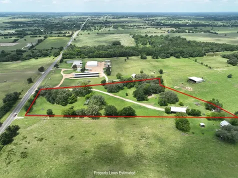 810 Highway 237 Burton TX 77835