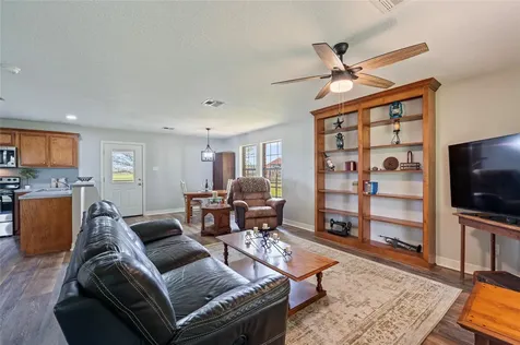 8211 Deats Lane Dickinson TX 77539