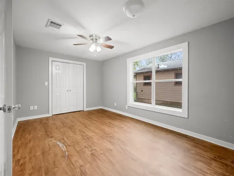 107 Mulberry Street Hallettsville TX 77964