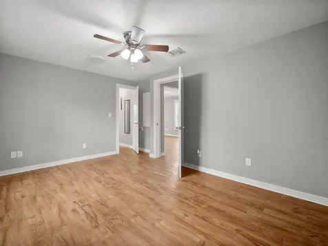 107 Mulberry Street Hallettsville TX 77964