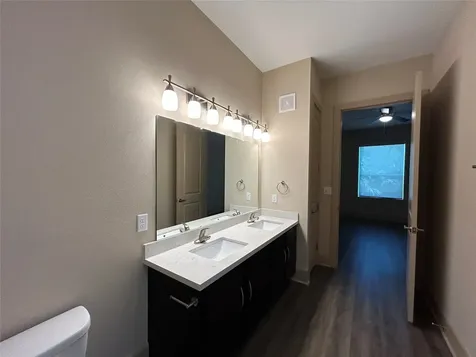 230 T C Jester Boulevard Aa.192 Houston TX 77007