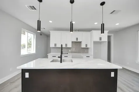 216 San Jacinto Street La Porte TX 77571