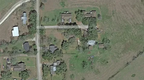 4 W Manning Street Madisonville TX 77864