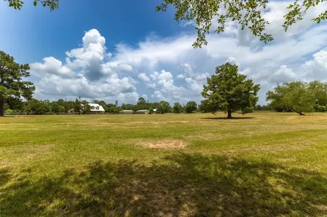 1195 B Track Road W New Ulm TX 78950