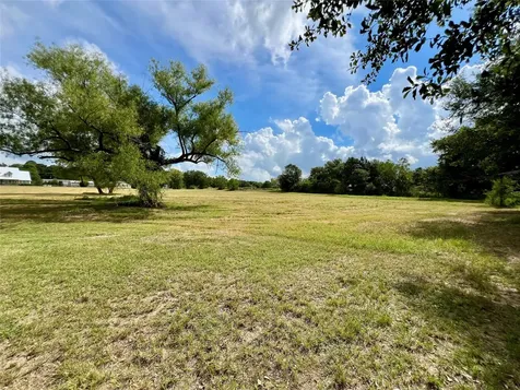 1195 B Track Road W New Ulm TX 78950