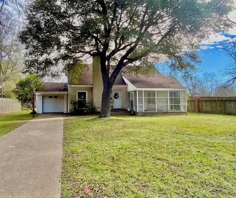102 N Gordon Drive Crockett TX 75835
