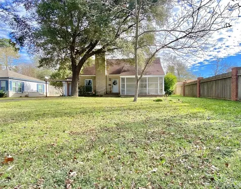 102 N Gordon Drive Crockett TX 75835