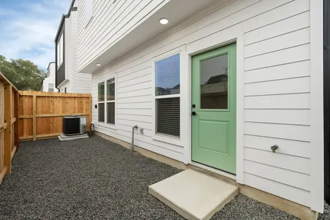 4764 Martin Hill Street Houston TX 77018