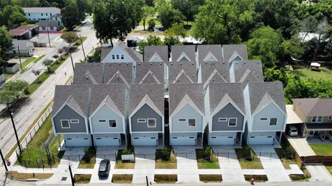 6030 Beall Street Houston TX 77091