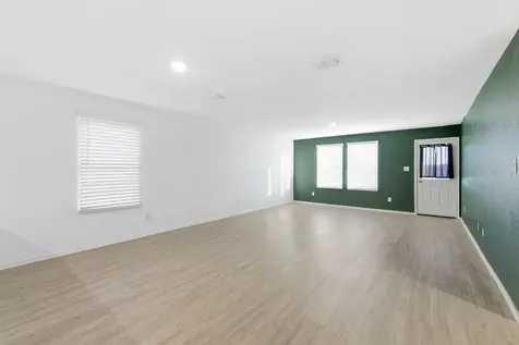 1052 Shutter Way Kerrville TX 78028
