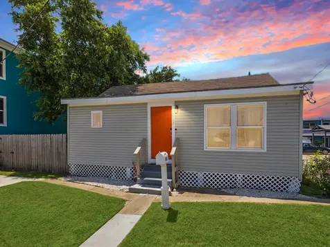 1213 55th Street Galveston TX 77551