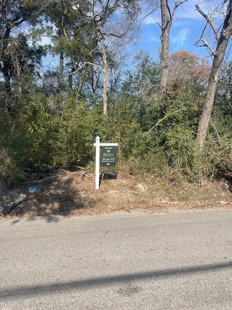 Lot 21 & 22 Creekmont Drive Houston TX 77091