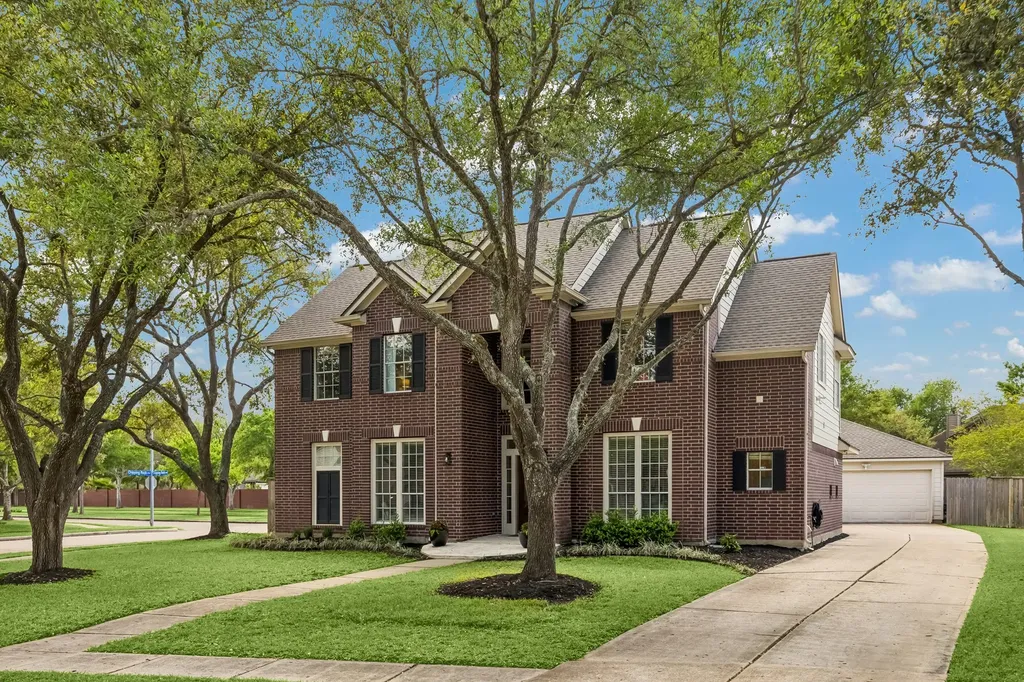 8703 Chipping Rock Drive Sugar Land TX 77479