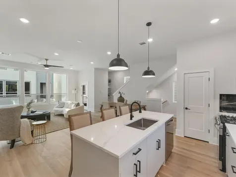 4709 Thornton Villas Lane Houston TX 77018