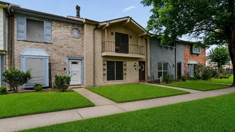 3936 Laura Leigh Drive Friendswood TX 77546