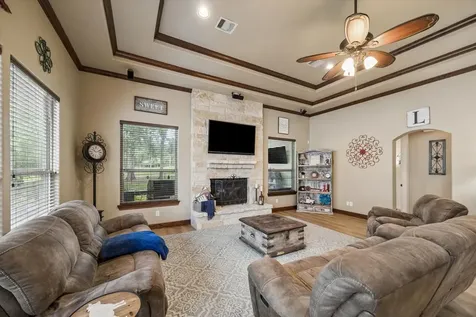 514 Pinehurst Drive New Ulm TX 78950