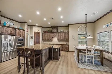 514 Pinehurst Drive New Ulm TX 78950