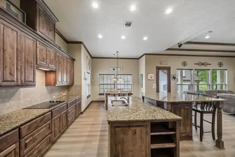 514 Pinehurst Drive New Ulm TX 78950
