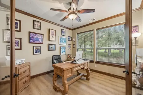 514 Pinehurst Drive New Ulm TX 78950