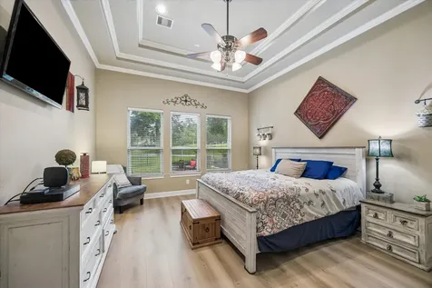 514 Pinehurst Drive New Ulm TX 78950