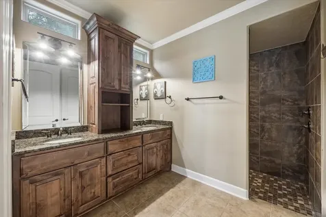 514 Pinehurst Drive New Ulm TX 78950