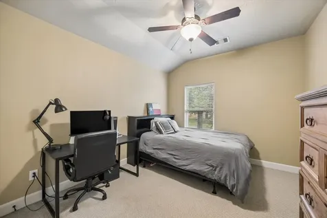 514 Pinehurst Drive New Ulm TX 78950