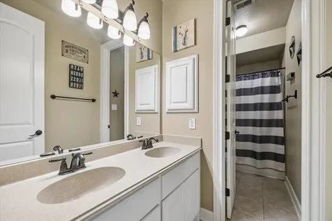 514 Pinehurst Drive New Ulm TX 78950