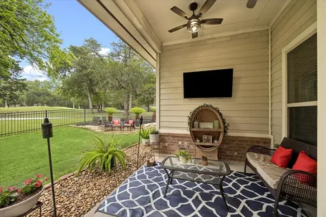 514 Pinehurst Drive New Ulm TX 78950
