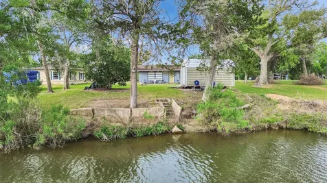 3315 Saint Anne Street Liverpool TX 77577