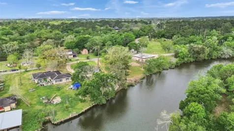 3315 Saint Anne Street Liverpool TX 77577