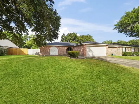 1223 Bramblebury Drive Sugar Land TX 77498