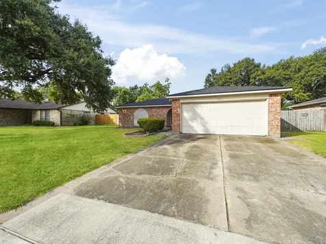 1223 Bramblebury Drive Sugar Land TX 77498