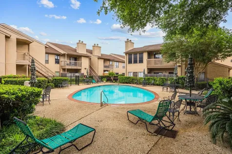 5001 Lamonte Lane 5 Houston TX 77092