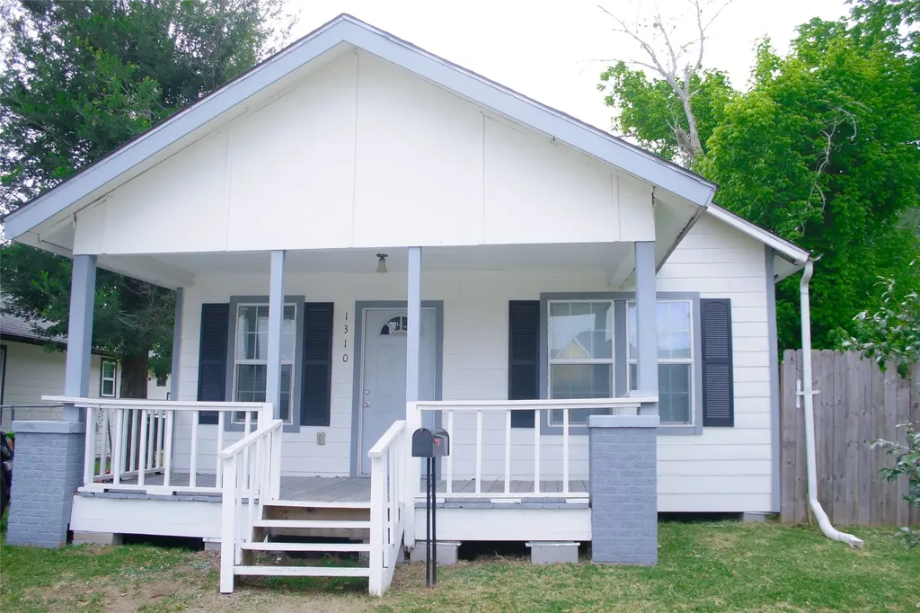 1310 4th Street Rosenberg TX 77471
