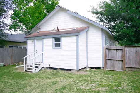 1310 4th Street Rosenberg TX 77471