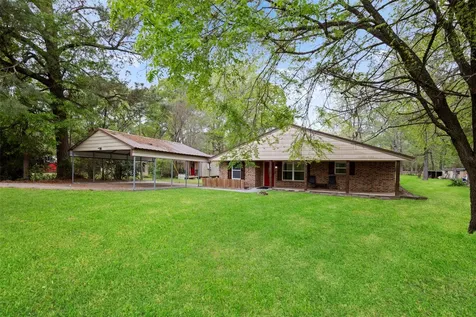 142 Fm 2296 Road Huntsville TX 77340