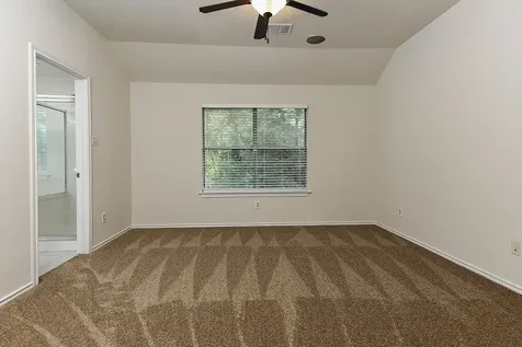 102 Blue Creek The Woodlands TX 77382