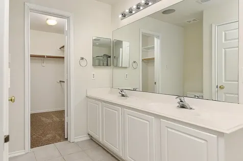 102 Blue Creek The Woodlands TX 77382